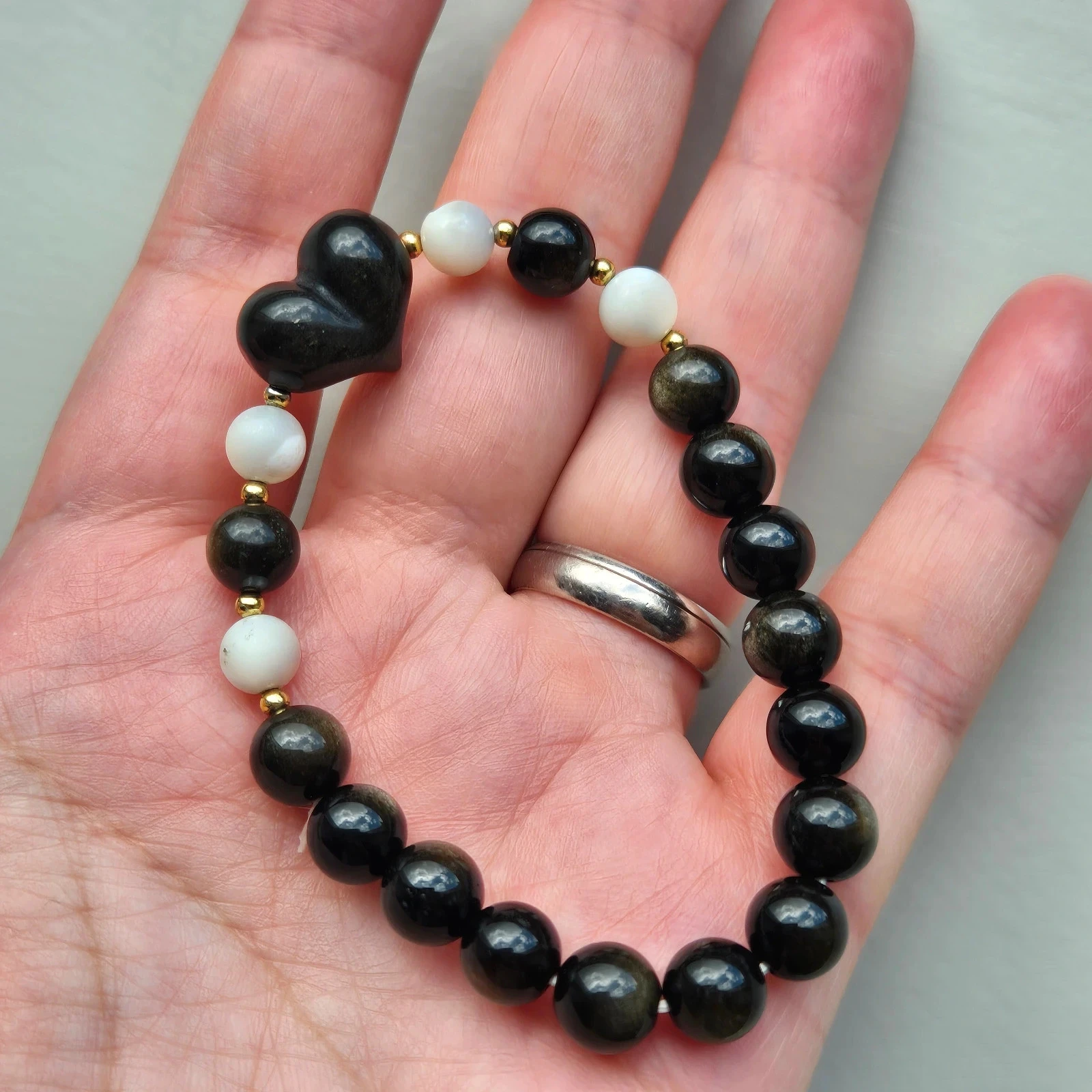 Natuurlijke gouden Obsidian hartvormige en kralenvormige armband – photo 3